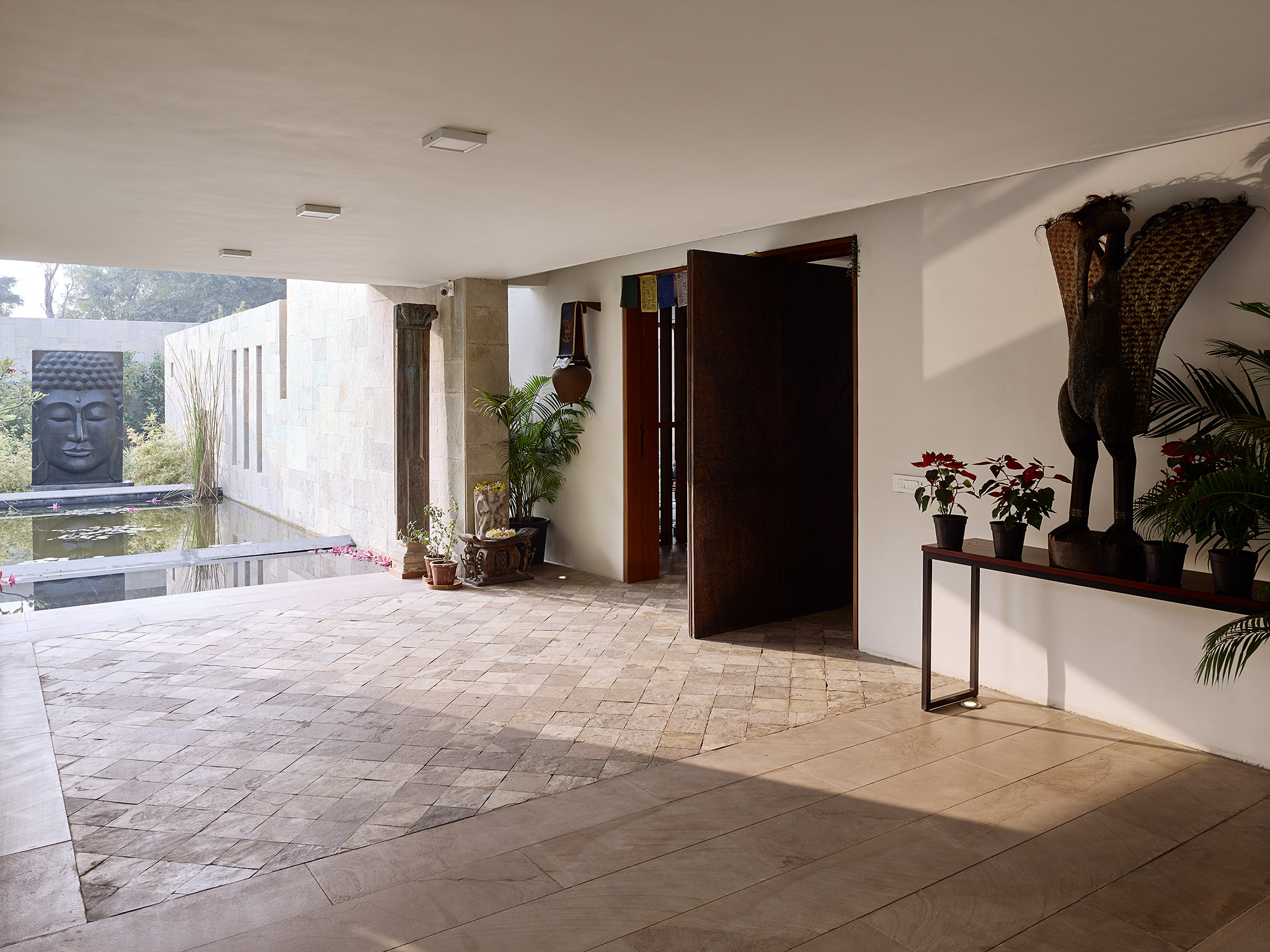 E17621 Alpa 060574 SCREEN